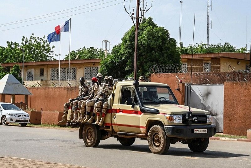 Lire la suite à propos de l’article Niger : des tirs entendus à Niamey, la télévision nationale hors antenne