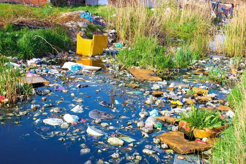 You are currently viewing Pollution plastique : le Togo veut adapter son cadre législatif